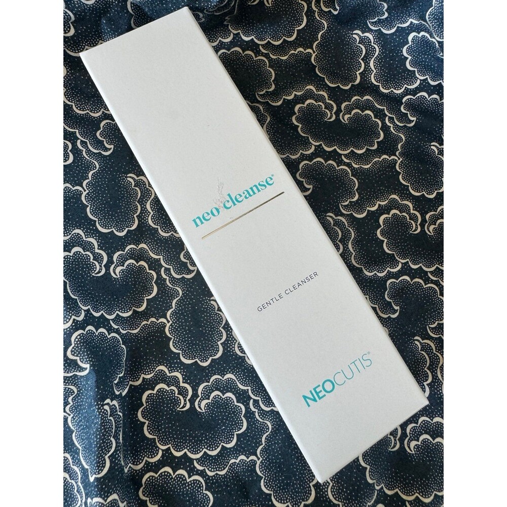 NeoCutis Neo Cleanse Gentle Cleanser Full Size NIB neocleanse